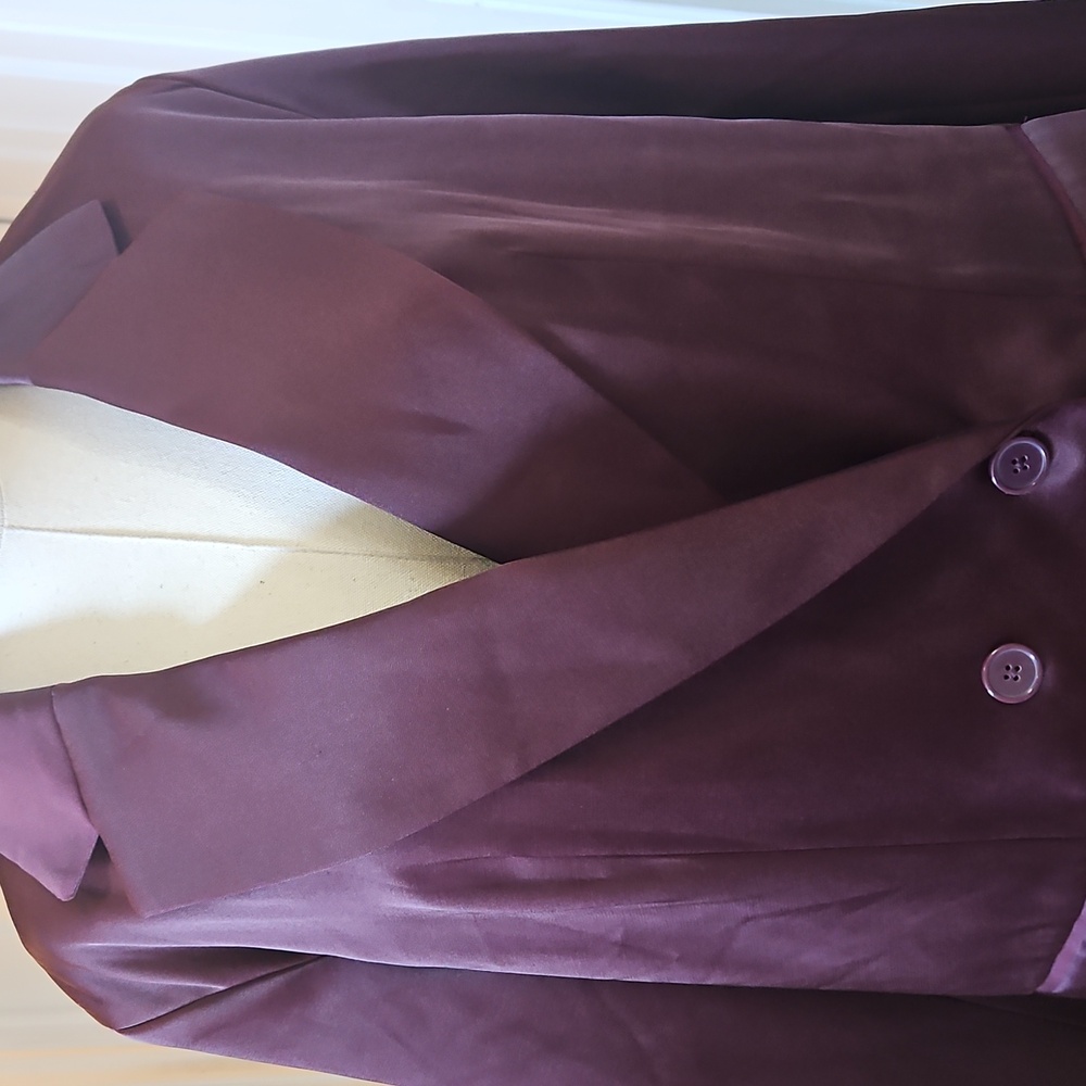 A New Day Structured Satin Blazer - Burgundy Size Medium NWT - Picture 6 of 10